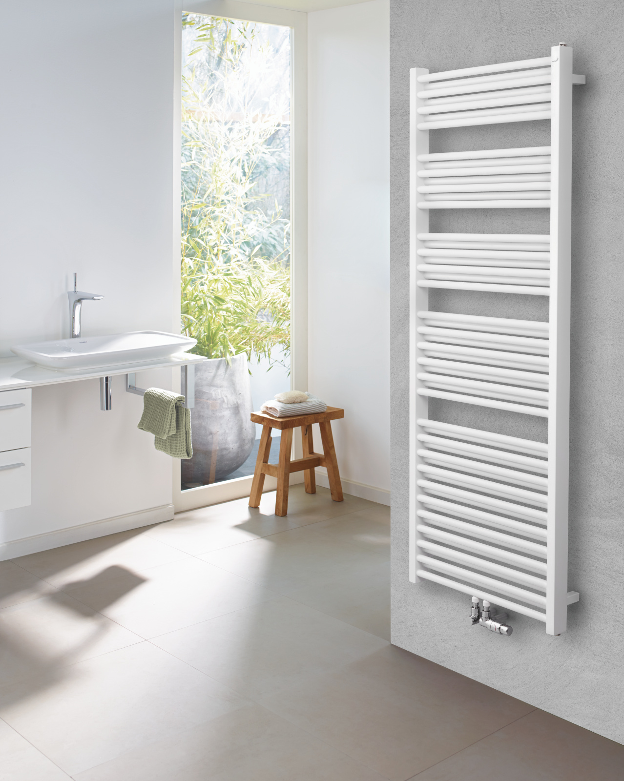 Rendering Zehnder Zeno Decorative radiator Side view