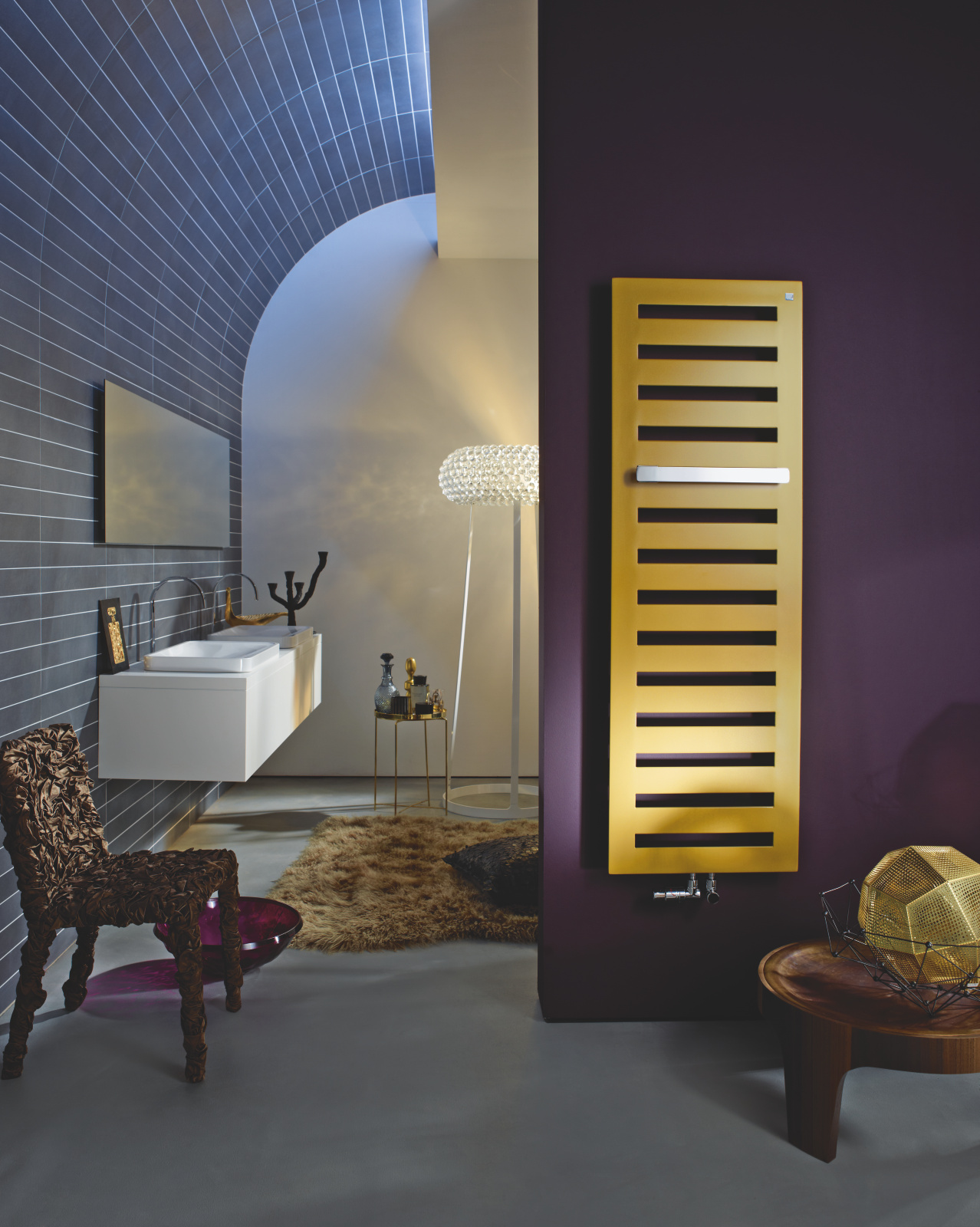 Zehnder_RAD_Metropolitan-Bar-HY_bathroom_gold look Rendering Zehnder Metropolitan Bar Decorative radiator Front view