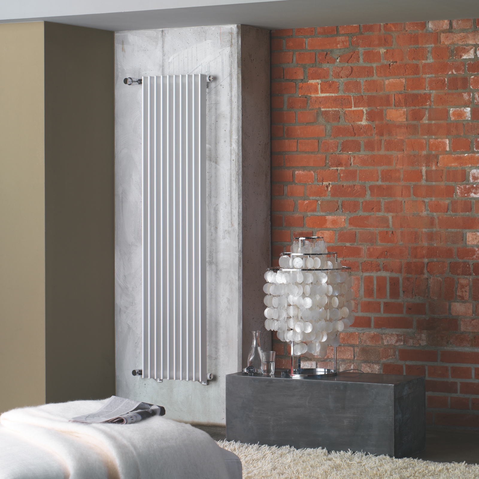 Zehnder_RAD_Excelsior-HY_print+web Rendering Decorative radiator Front view