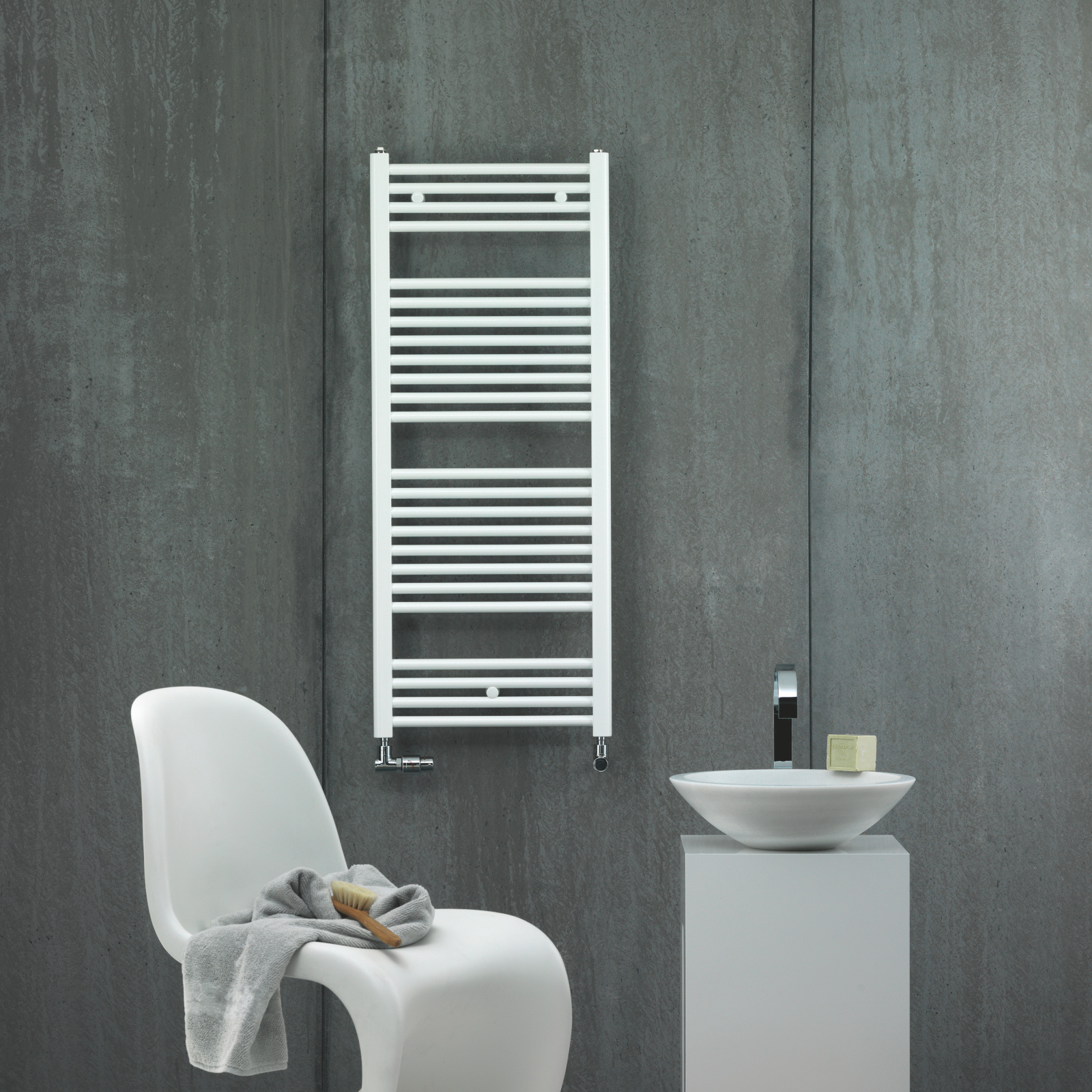 Zehnder_RAD_Virando-HY_weiss_breit_print+web Rendering Virando Decorative radiator Front view